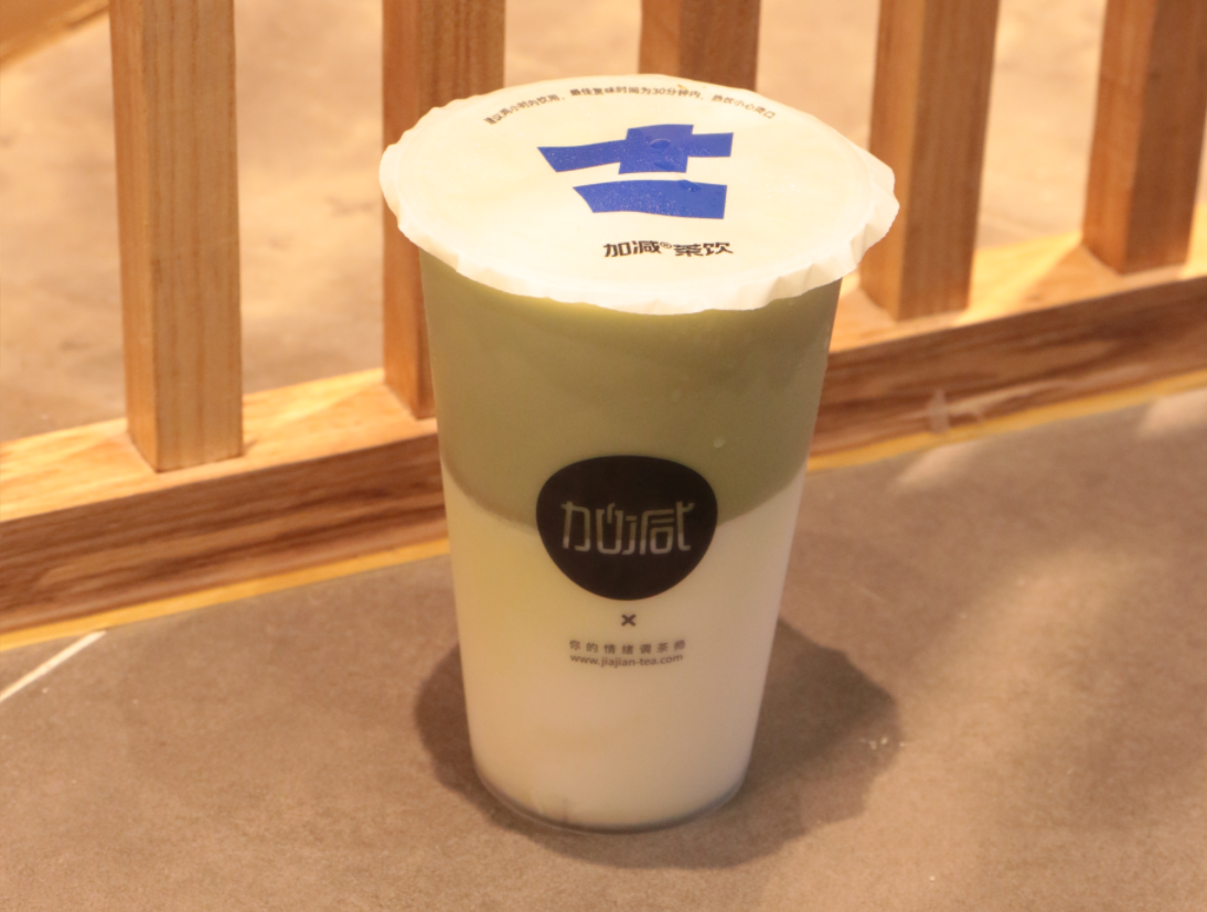 瓦力棋牌茶饮|千亿级别的茶饮市场是否还值得加盟呢